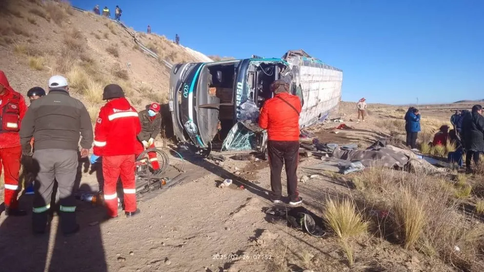 El bus accidentado. Foto: Pueblo Histórico de Paria