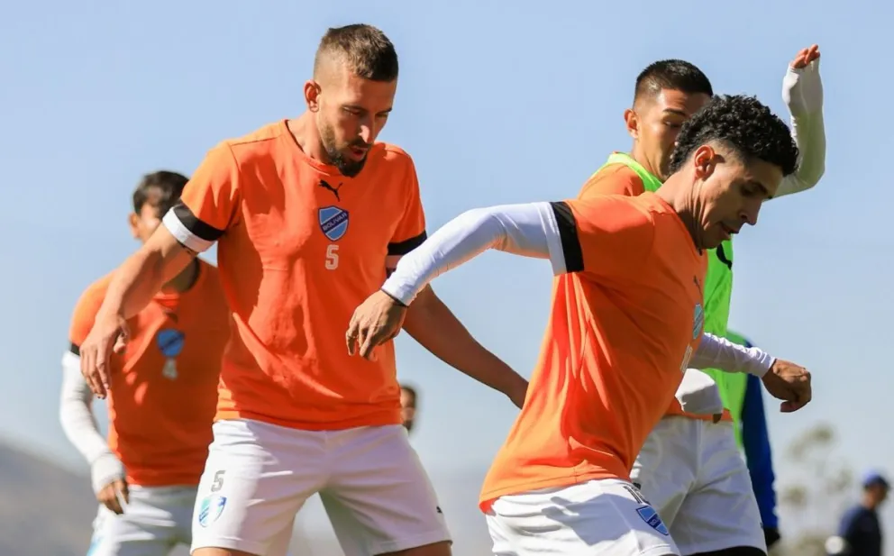 Jugadores de Bolívar en uno de sus últimos entrenamientos en su CAR de Ananta. Foto: club Bolívar