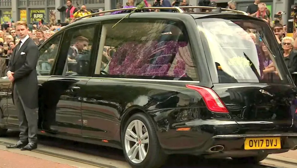 El funeral de la estrella del rock, este miércoles. Foto: @juezredd