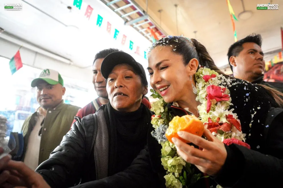 Mariana Prado en una salida de campaña. Foto: RRSS de la candidata 
