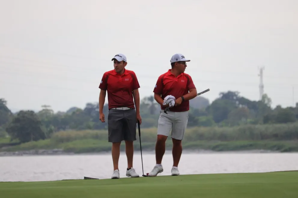 Montaño (izq.) y Quiroga, durante la tercera jornada. Foto: Copa Los Andes.