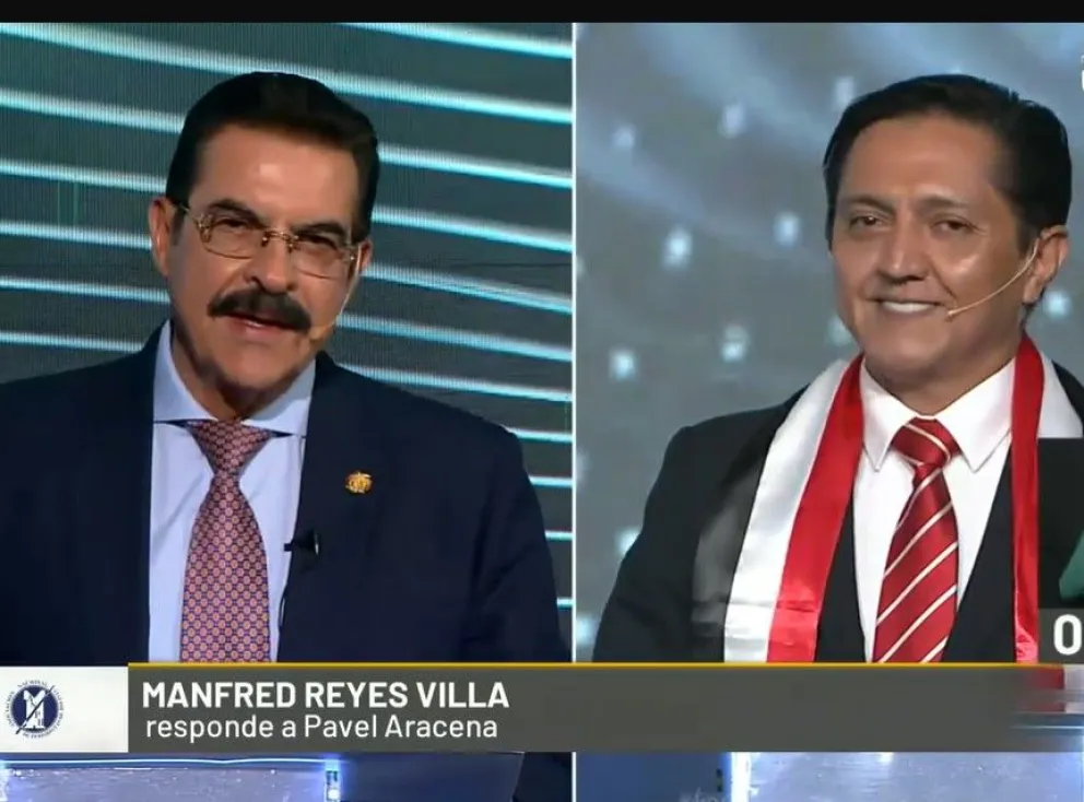 Manfred Reyes Villa, de APB-Súmate y Pavel Aracena, de ADN. Foto: Captura