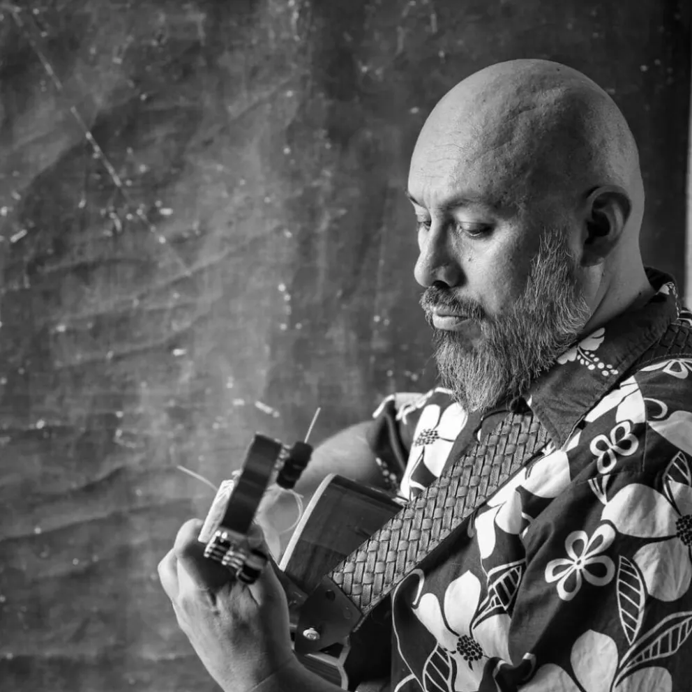 El compositor y poeta Vadik Barrón participará en el conversatorio. FOTO: Sobodaycom