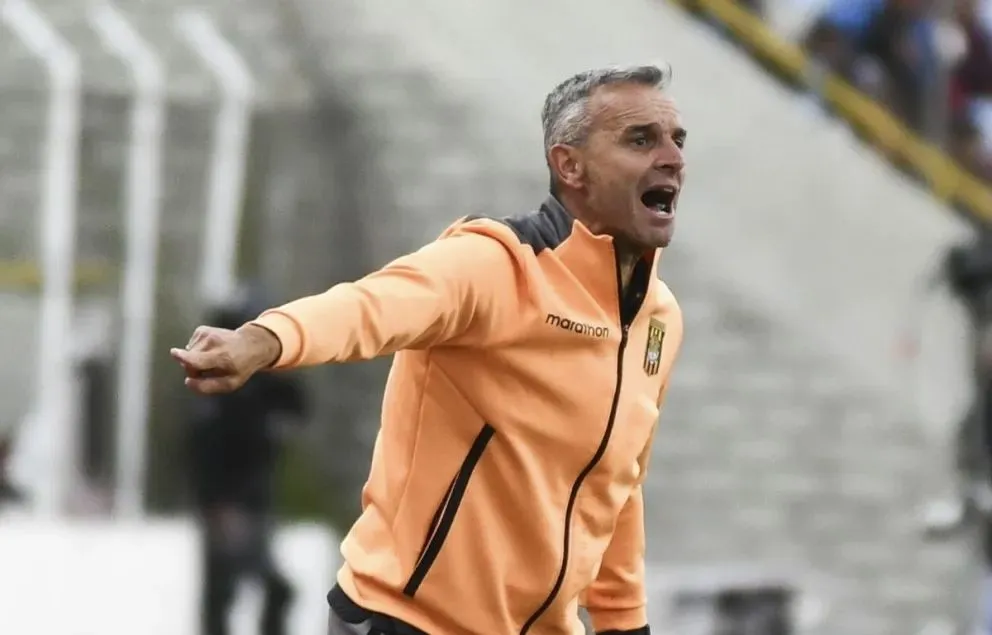 Pablo Lavallén dirigió al Tigre en los primeros meses de 2924. Foto:,The Strongest. 