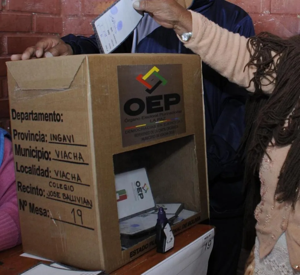 Una ánfora de votación de elecciones pasadas en una imagen de archivo.