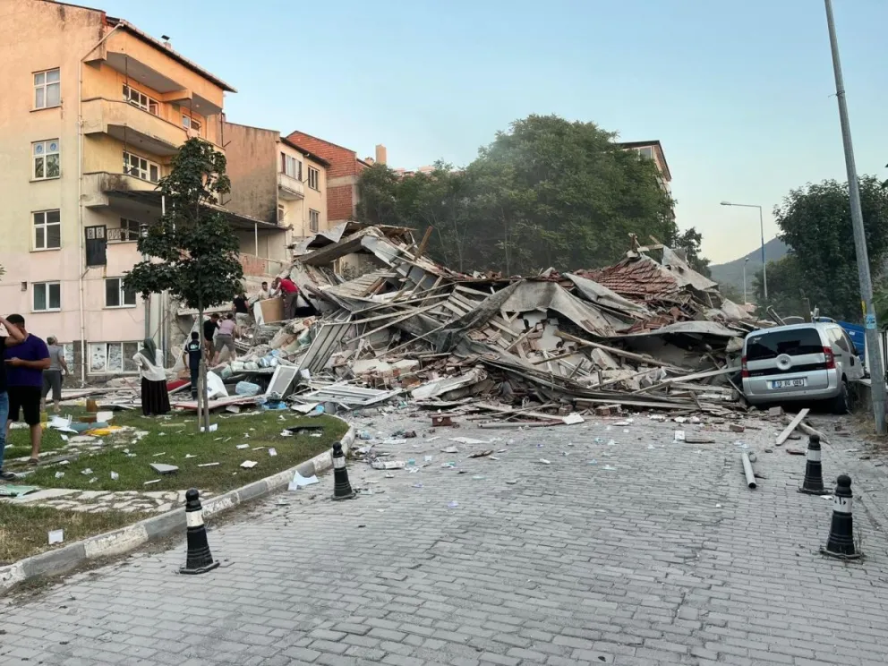 Un edificio en ruinas tras el terremoto. Foto: @KL_Videos