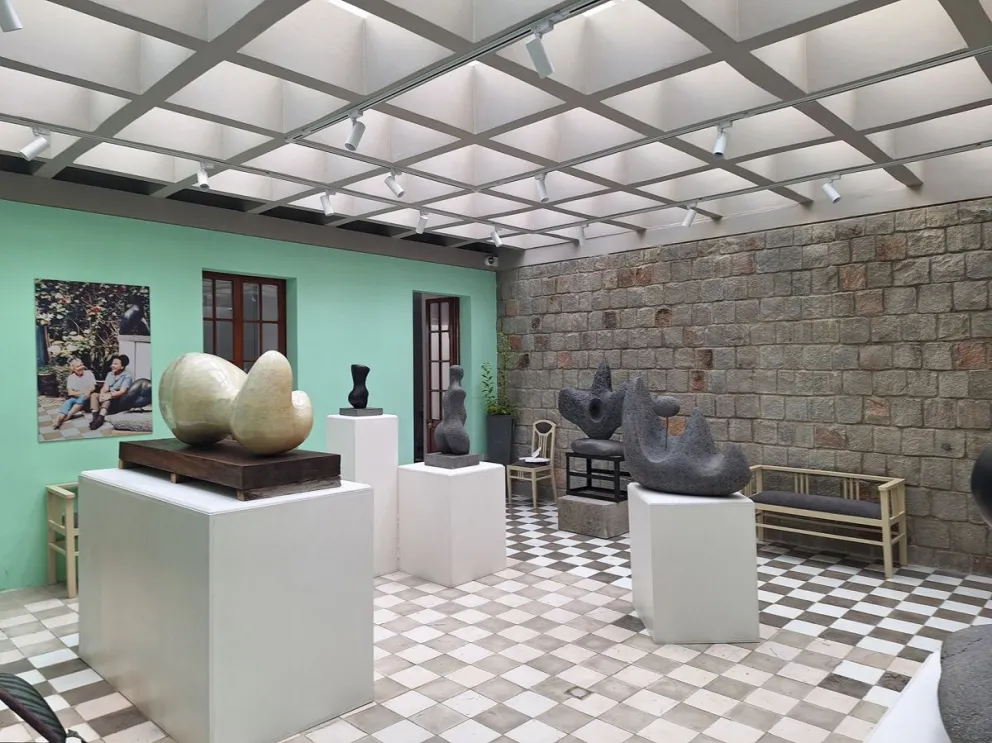 Denominado Jardín de esculturas, con algunas de las piezas de mayor tamaño que conserva el centro cultural. FOTO: Jorge Soruco / Visión 360