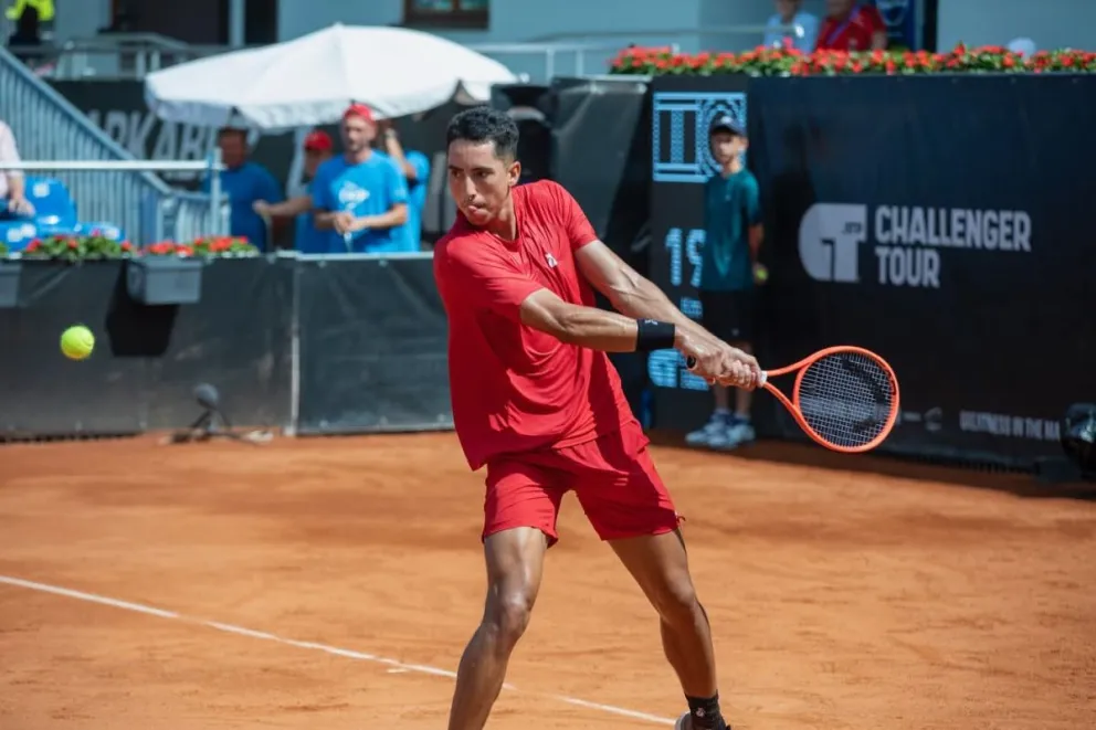 El tenista boliviano en un anterior  partido disputado. Foto:: Murkel Dellien