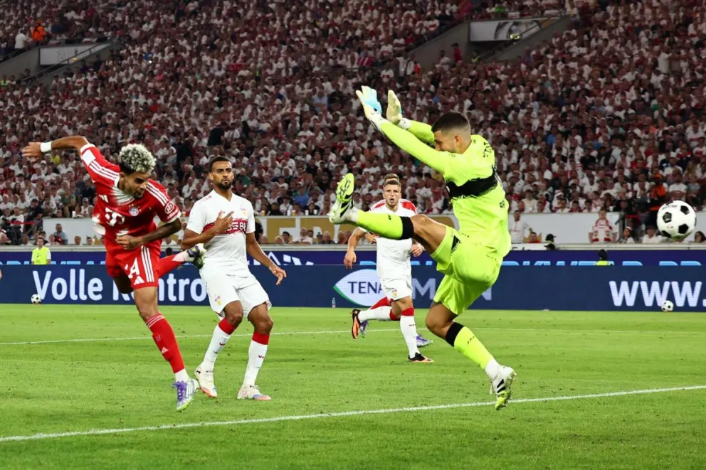 El jugador Luis Diaz, del Bayern Munich, logra el 0-2 durante la Supercopa Franz Beckenbauer. Foto: EFE
