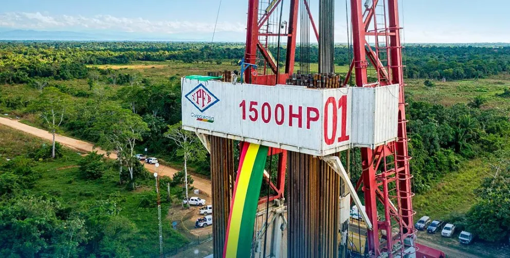 Un pozo perolero de la estatal, imagen referencial. Foto: YPFB