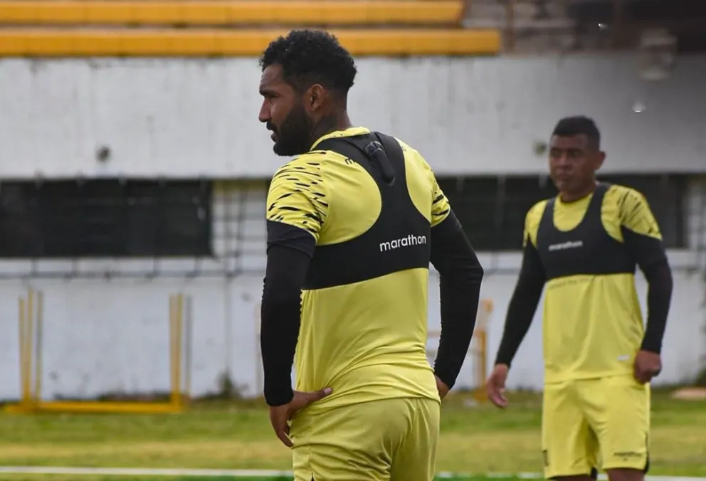 Adrián Jusino en uno de los últimos entrenamientos de The Strongest. Foto: club The Strongest