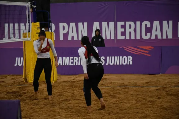 La dupla de Chacón y Galindo gana su tercer partido en el vóley de ...