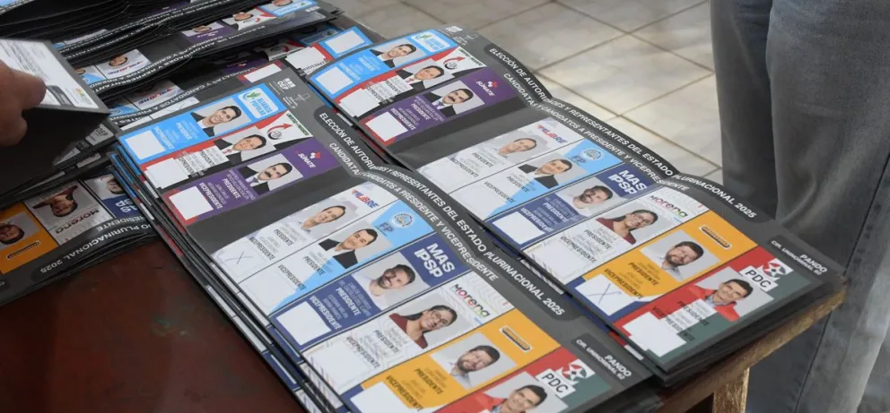 Papeletas de la primera vuelta. FOTO: OEP