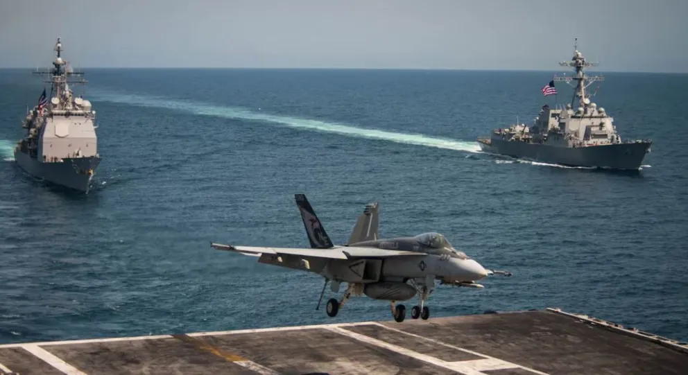 Fuerza naval, aérea y terrestre que combina destructores, buques anfibios y submarinos. Foto: semana.com