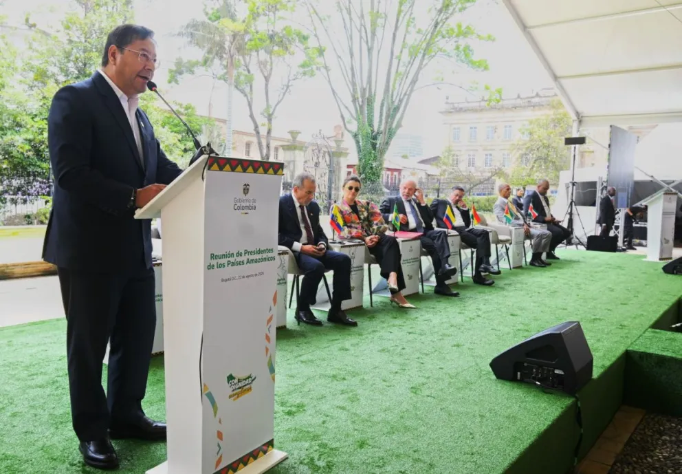 El presidente del Estado, Luis Arce, participa en la V Cumbre de Países Amazónicos en Bogotá, Colombia. Foto: Red X Luis Arce