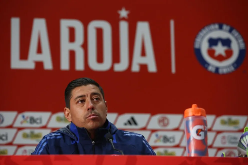El seleccionador interino Nicolás Córdova anunció una nómina de 28 jugadores. Foto: EFE.