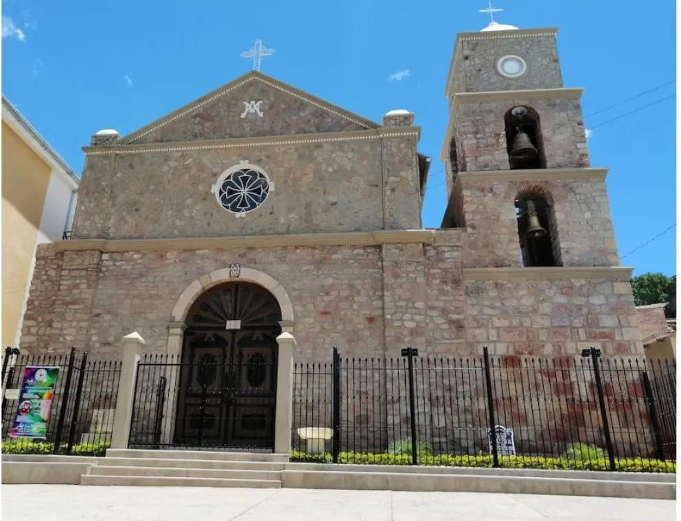 Una iglesia en Tapacarí, en Bolivia (@LawiLawita)