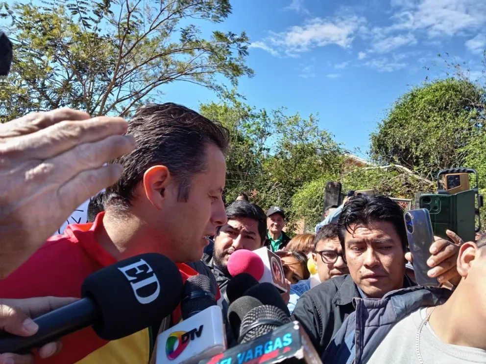 Edman Lara, este martes en La Guardia, donde debía realizarse la audiencia. Foto: DTV