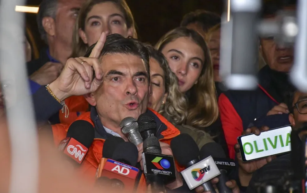 Paz, el 17 de agosto, tras ganar la primera vuelta. Foto: APG