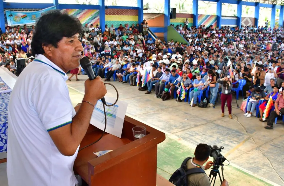 Evo Morales protesta contra decisiones favorables a opositores acusados por crisis de 2019. Foto: EFE