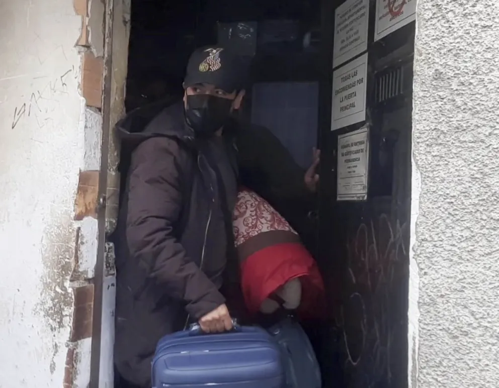 Pumari sale del penal de San Pedro rumbo a Porosí. FOTO: APG