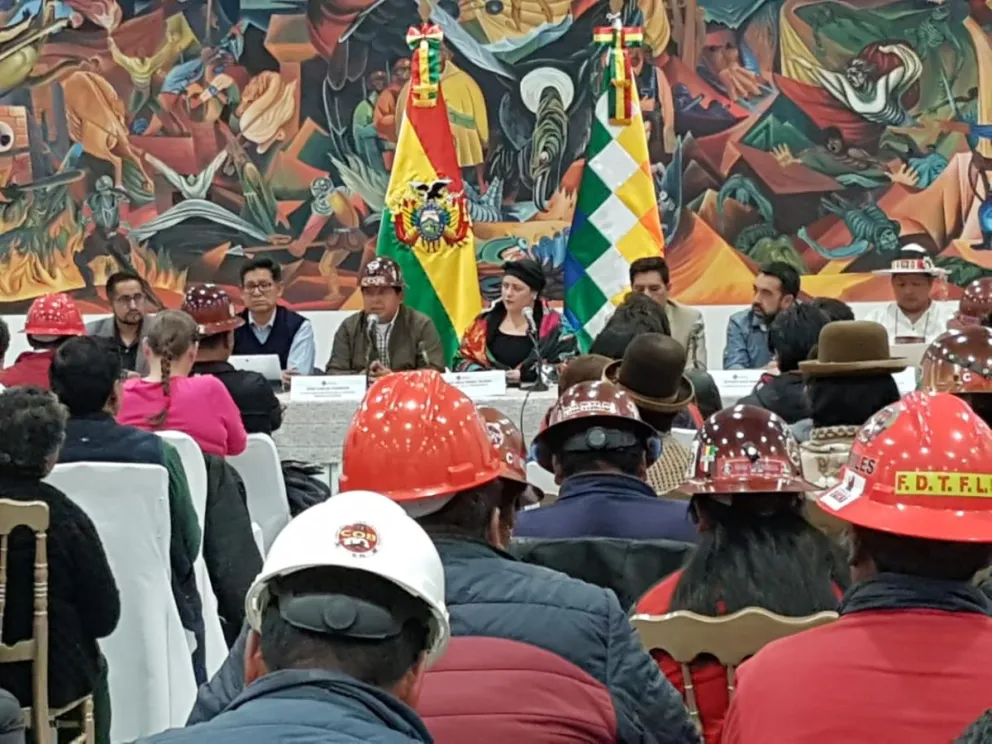 Un congreso de la COB en una imagen de Archivo. Foto: ABI