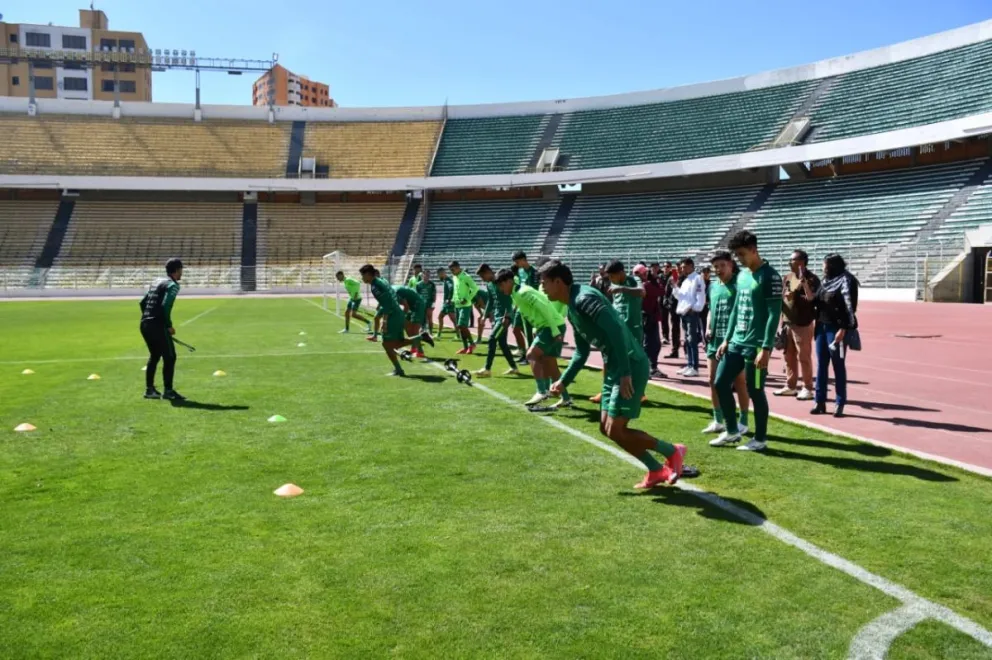 Jugadores de la Verde durante la sesión física y de potencia en el Siles. Foto: APG.