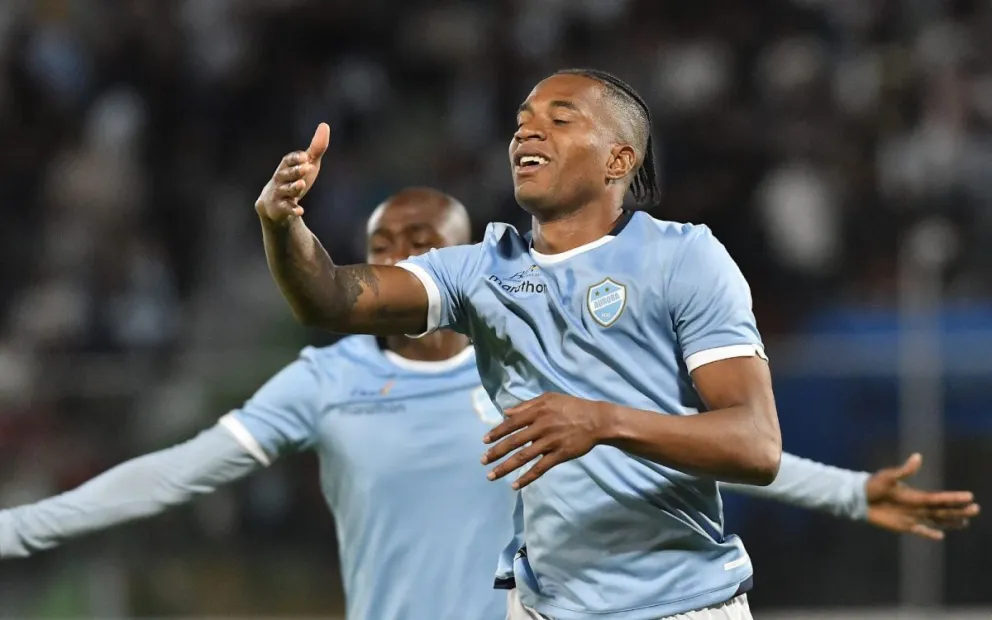 Sánchez celebra su gol para Aurora. Foto: Agencia Marka Registrada.
