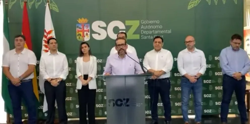 Camacho presentó a los medios a su gabinete de secretarios. Foto: Captura de video