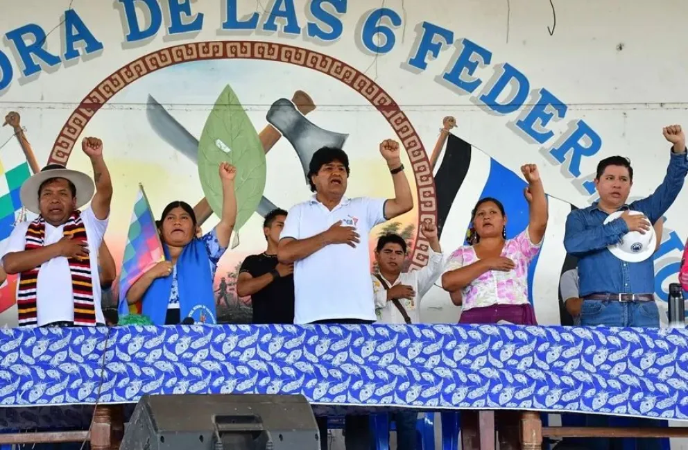 Morales en un encuentro con sus seguidores el 22 de agosto de 2025 en Lauca Ñ. Foto: EFE