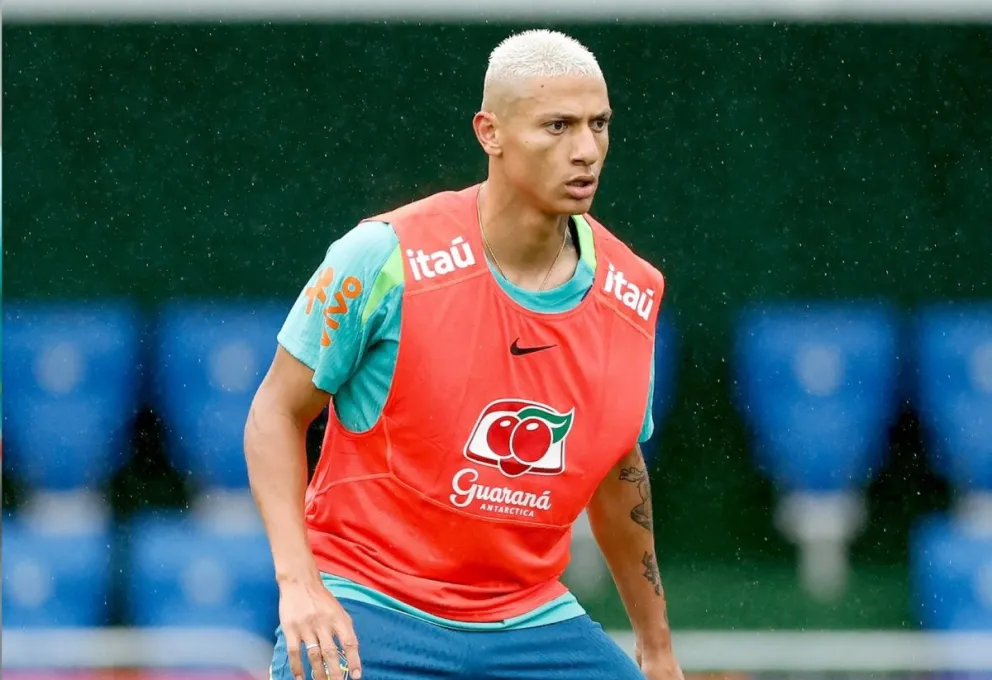 Richarlisonespera esta noche su oportunidad de parte del DT Ancelotti. Foto: CBF