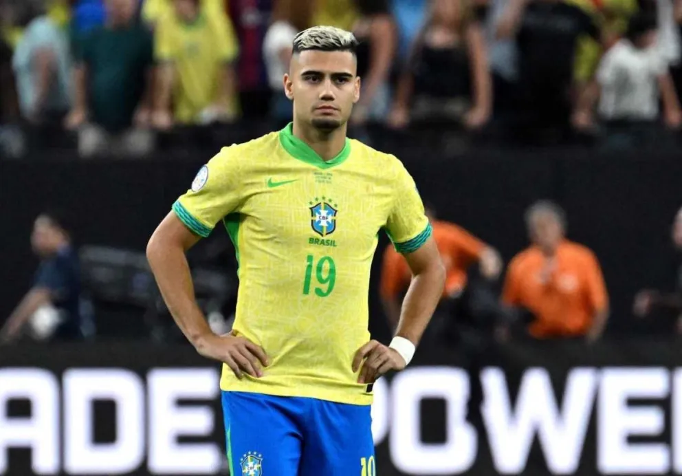 El brasileño Andreas Pereira en uno de los partidos que le tocó jugar con su selección. Foto: CBF