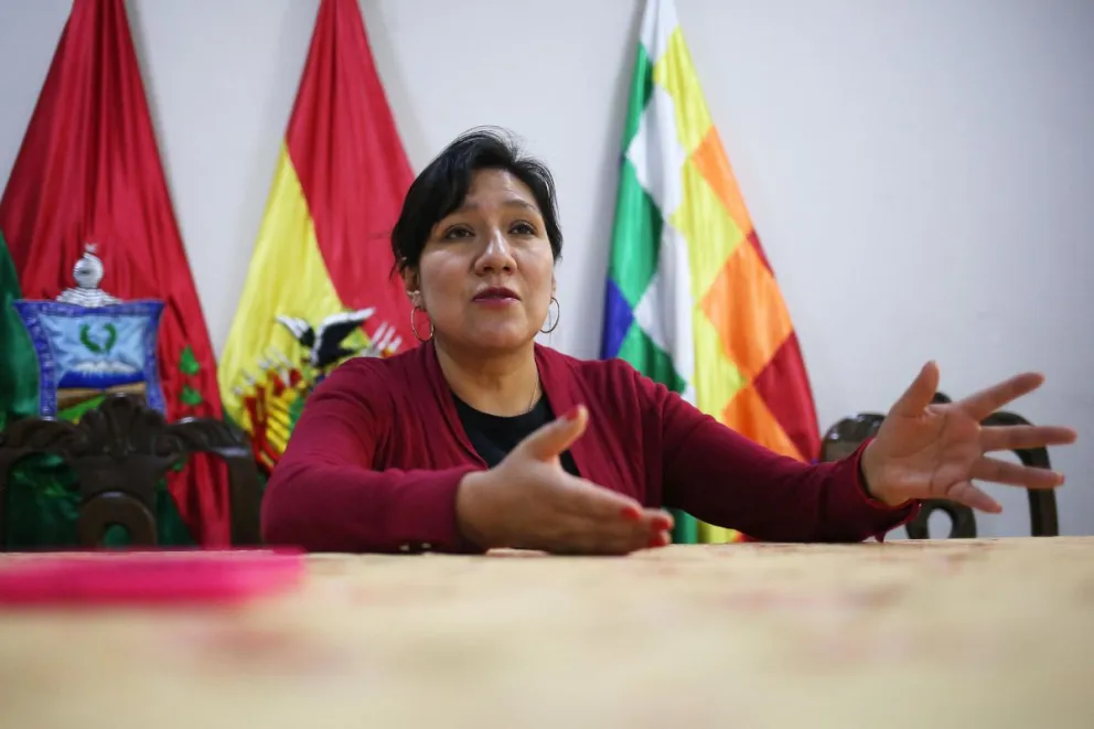 Samanta Coronado, asambleísta departamental por La Paz, durante una entrevista. Foto: EFE