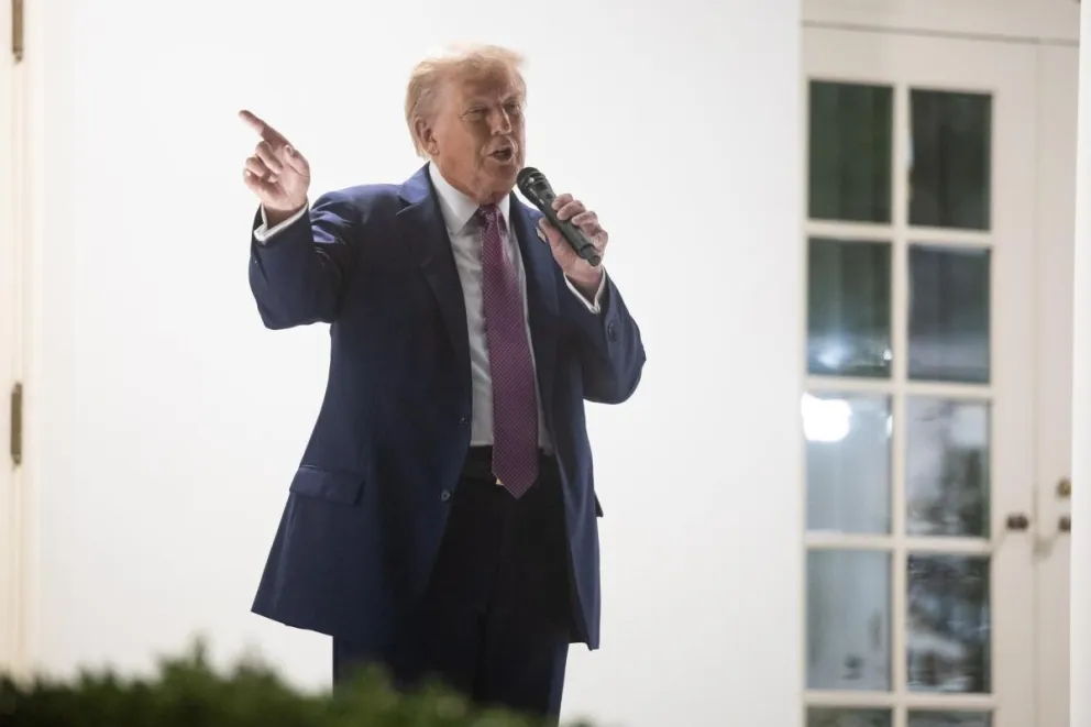 El presidente de Estados Unidos, Donald Trump, fue captado el pasado 5 de septiembre, durante una cena con miembros del Congreso, en los jardines de la Casa Blanca, en Washington DC (EE.UU.). Foto: EFE