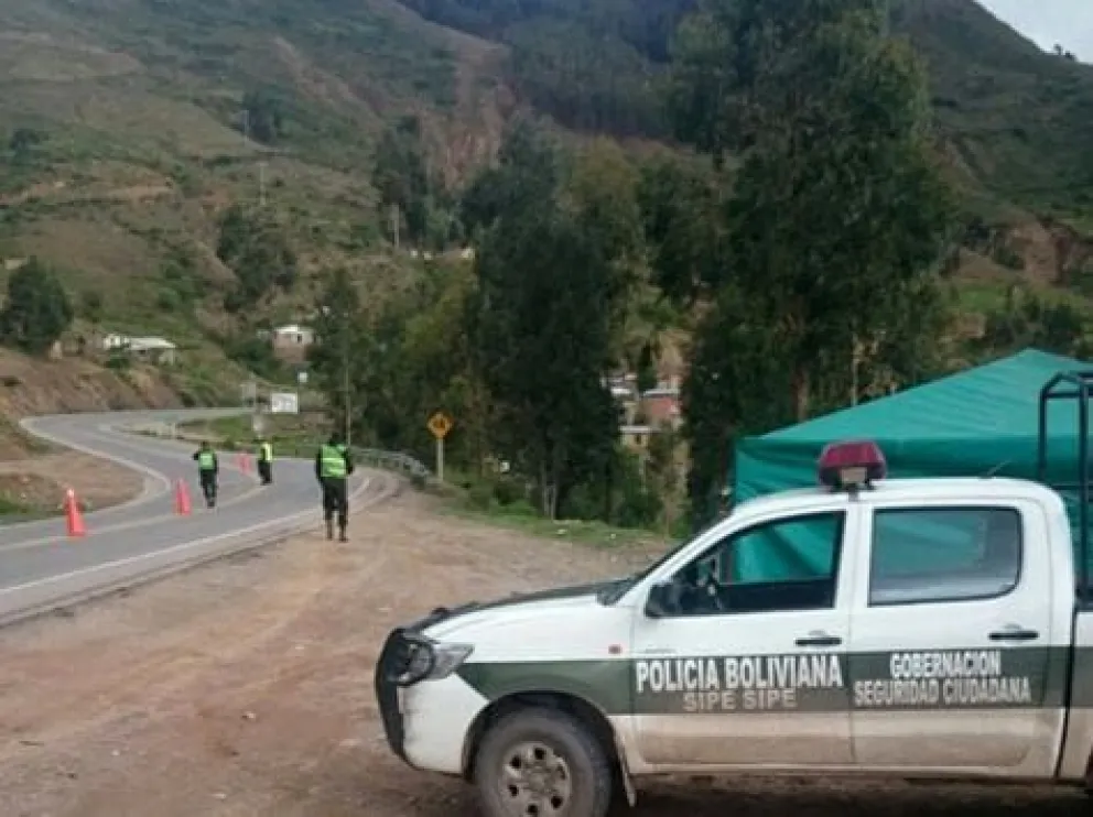 Una patrulla de la Policía caminera (imagen referencial). Foto: Policía Boliviana 