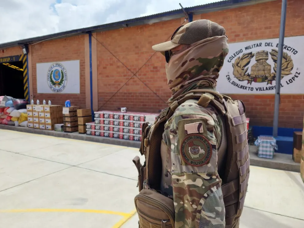 Un efectivo destinado a las tareas de control del contrabando. Foto: Viceministerio de Lucha Contra el Contrabando