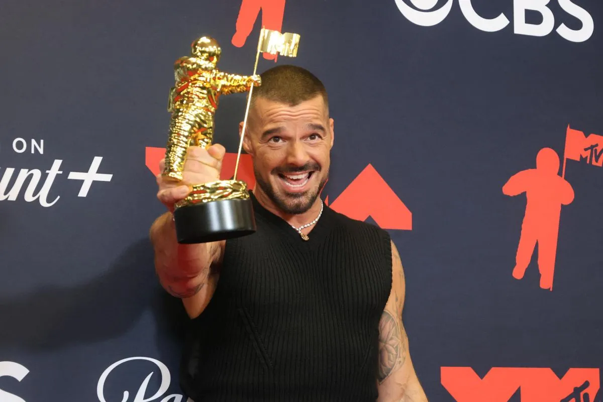 Ricky Martin posa en los Premios MTV Video Music Awards (VMA) este 7 de septiembre de 2025, en Nueva York. Foto: EFE