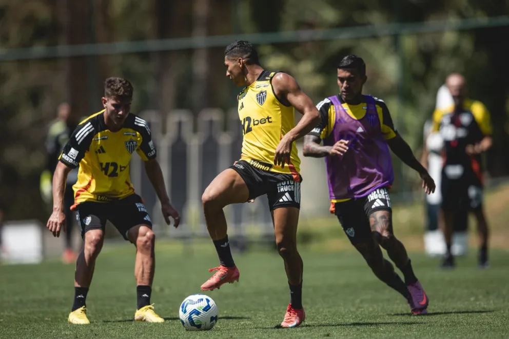 Un entrenamiento del equipo brasileño que será rival de Bolívar. Foto: CAM