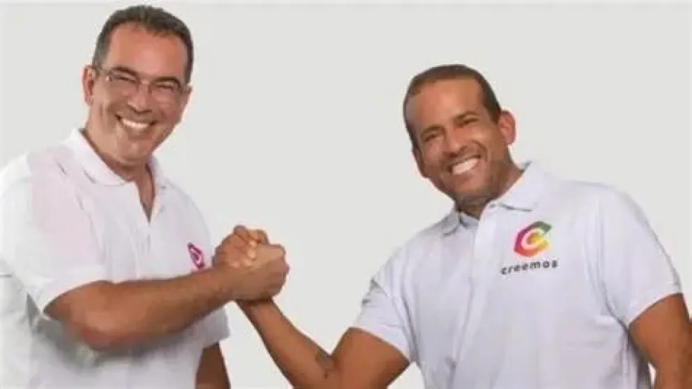 Aguilera y Camacho en 2021, tras ganar la gobernación de Santa Cruz.  FOTO: Archivo 