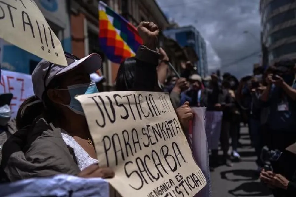 Una manifestación en la que piden justicia por los hechos luctuosos de Sacaba y Senkata. Foto: ABI