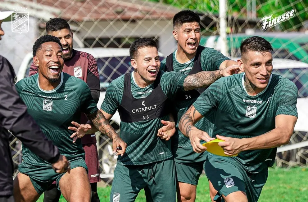 Jugadores de Oriente en pleno entrenamiento. Foto: Club Oriente Petrolero.