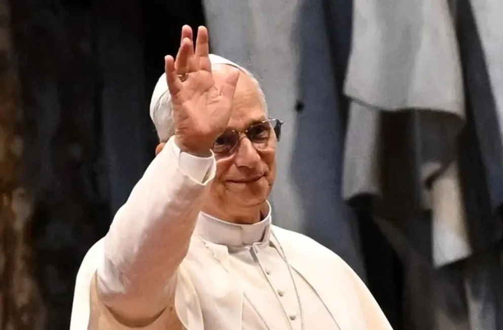 El Papa León XIV saluda a los fieles en un acto celebrado el sábado, 13 de septiembre, en el Vaticano. Foto: EFE