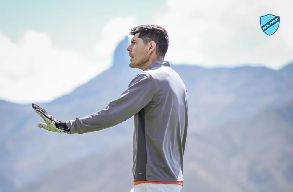 Lampe durante un entrenamiento con la Academia. Foto: Club Bolívar.