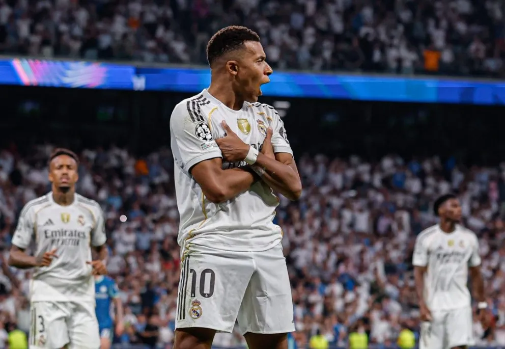 Mbappé celebra el gol que anotó para el Real Madrid en la Champions. Foto: RM