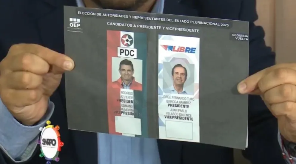 Prototipo de la papeleta para la segunda vuelta electoral. Foto: ABI