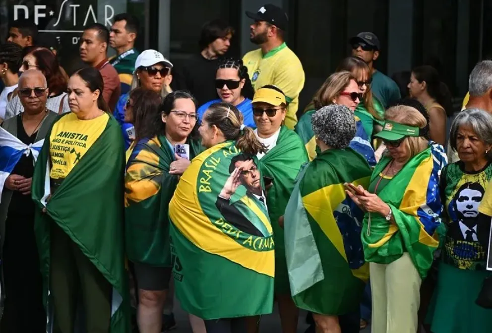 Seguidores del expresidente de Brasil, Jair Bolsonaro, en Brasilia. Foto: EFE