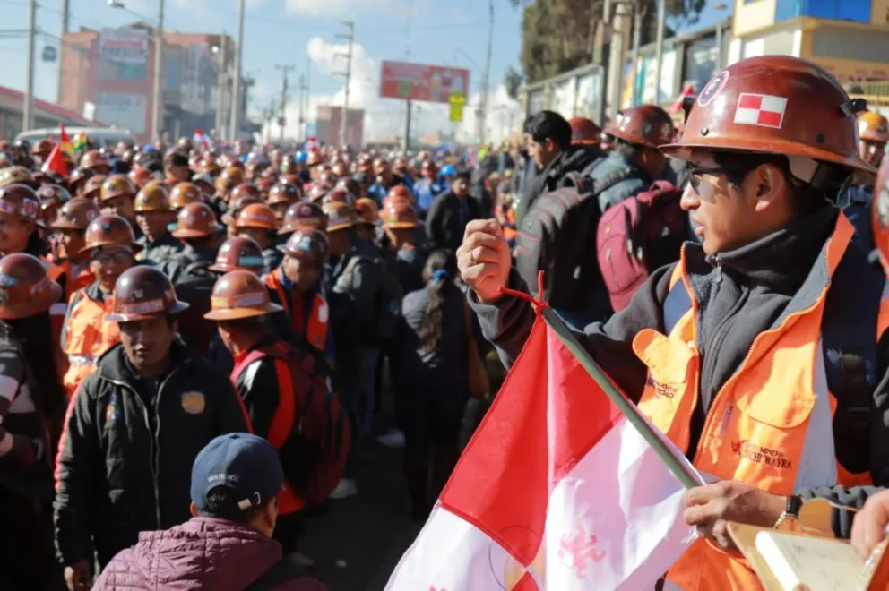 La marcha de los mineros este jueves. Fotos: APG