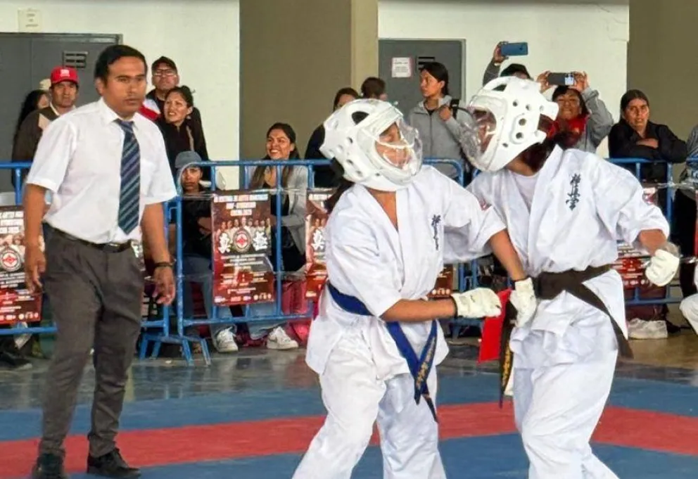 Dos atletas durante un anterior torneo. Foto: Feboka.