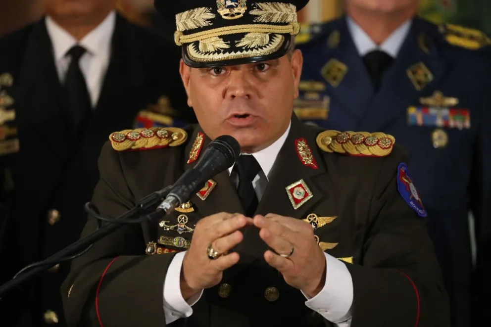 Ministro de Defensa de Venezuela, Vladimir Padrino López, durante una rueda de prensa, en Caracas (Venezuela). Foto: Archivo EFE