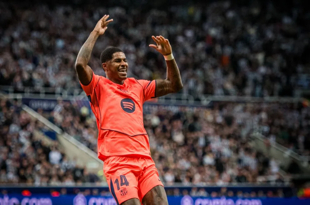 Marcus Rashford del Barcelona celebra el primer gol del encuentro. Foto: FCB